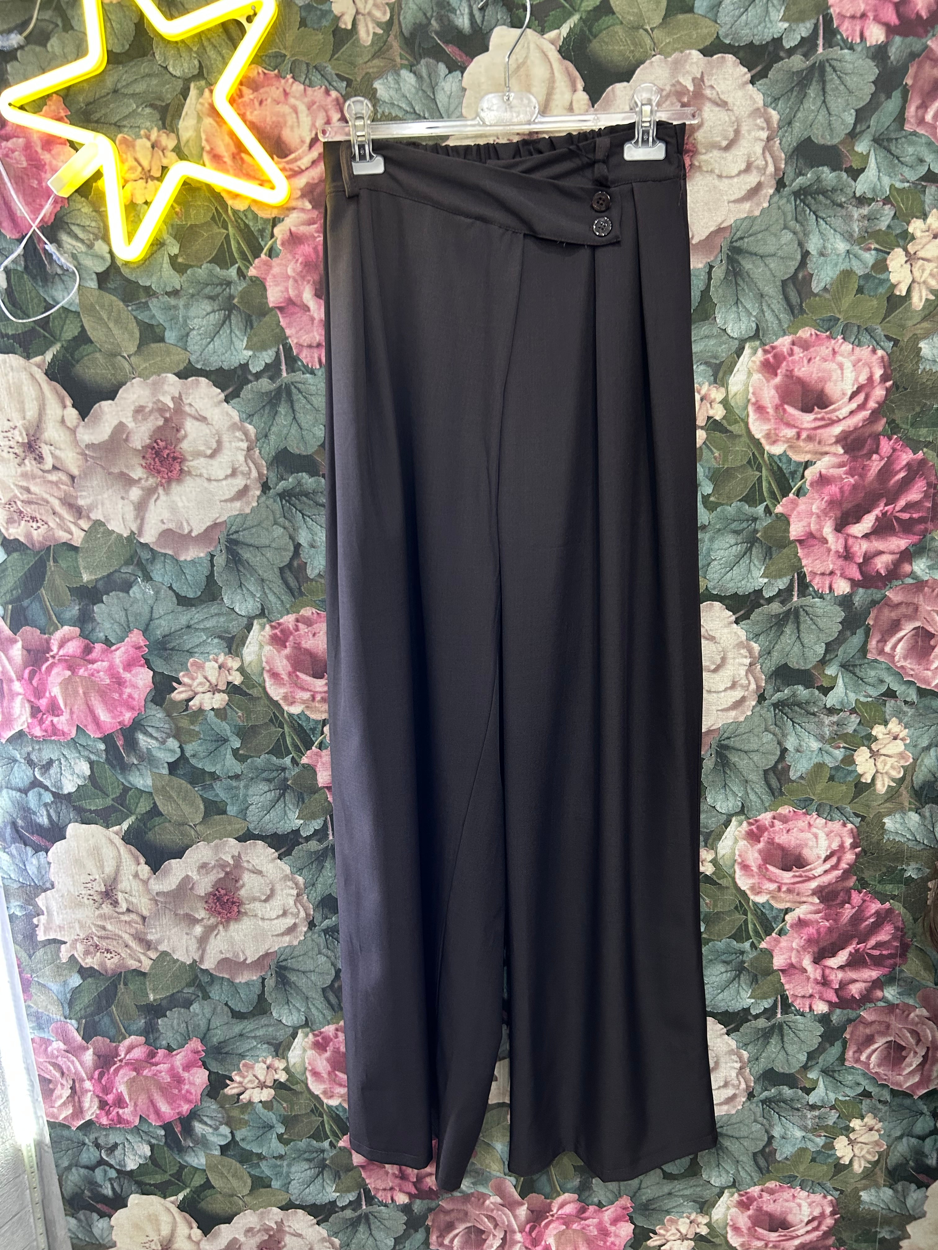 Pantalone asimmetrico